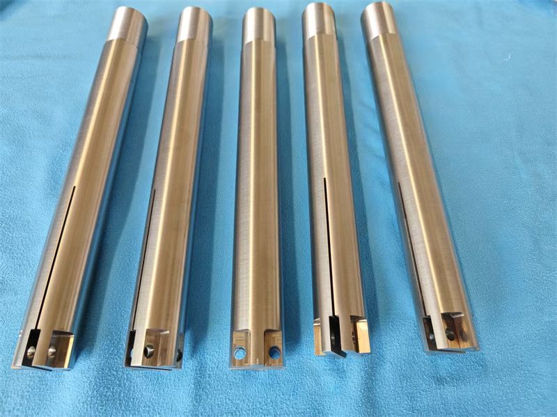 Slotted molybdenum bolts