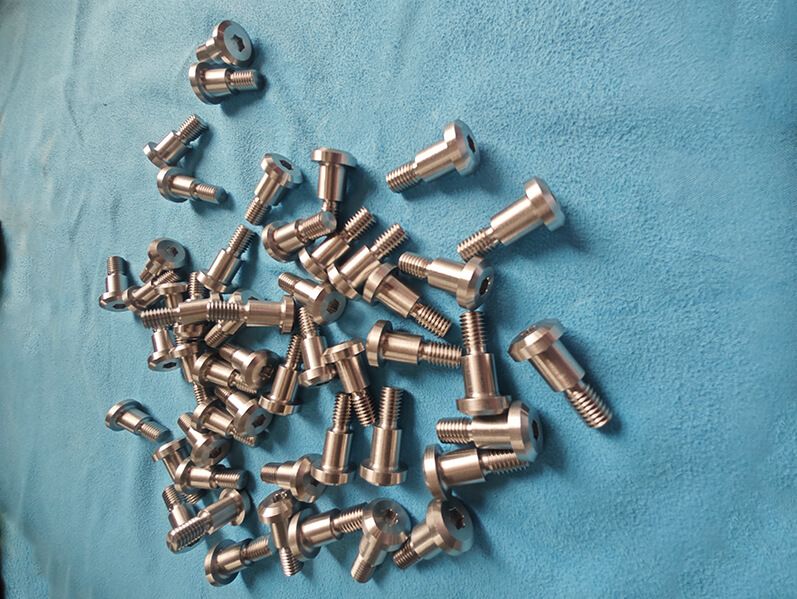 Hexagon socket head bolts